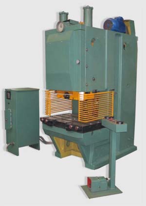 Фото пресса однокривошипного простого дії открытого ненаклоняемого КЕ2130